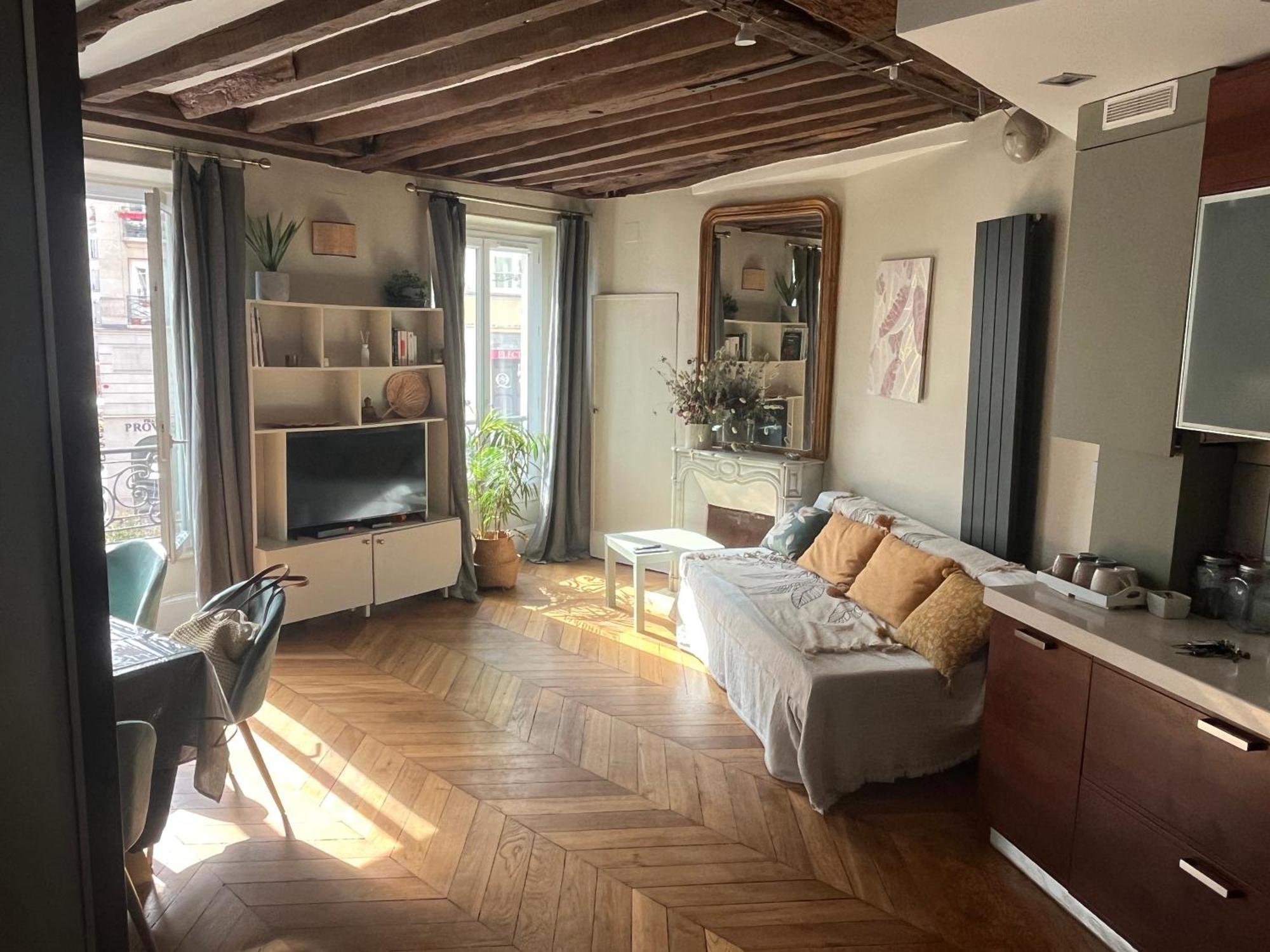Apartment 3 Pieces Martyrs - Montmartre - Opera *